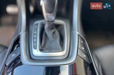 Седан Ford Fusion 2013 в 