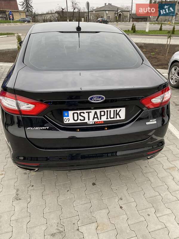 Седан Ford Fusion 2016 в Снятине