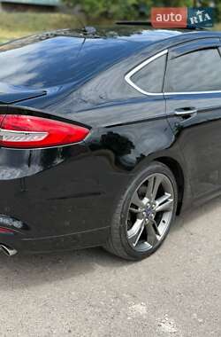 Седан Ford Fusion 2017 в 