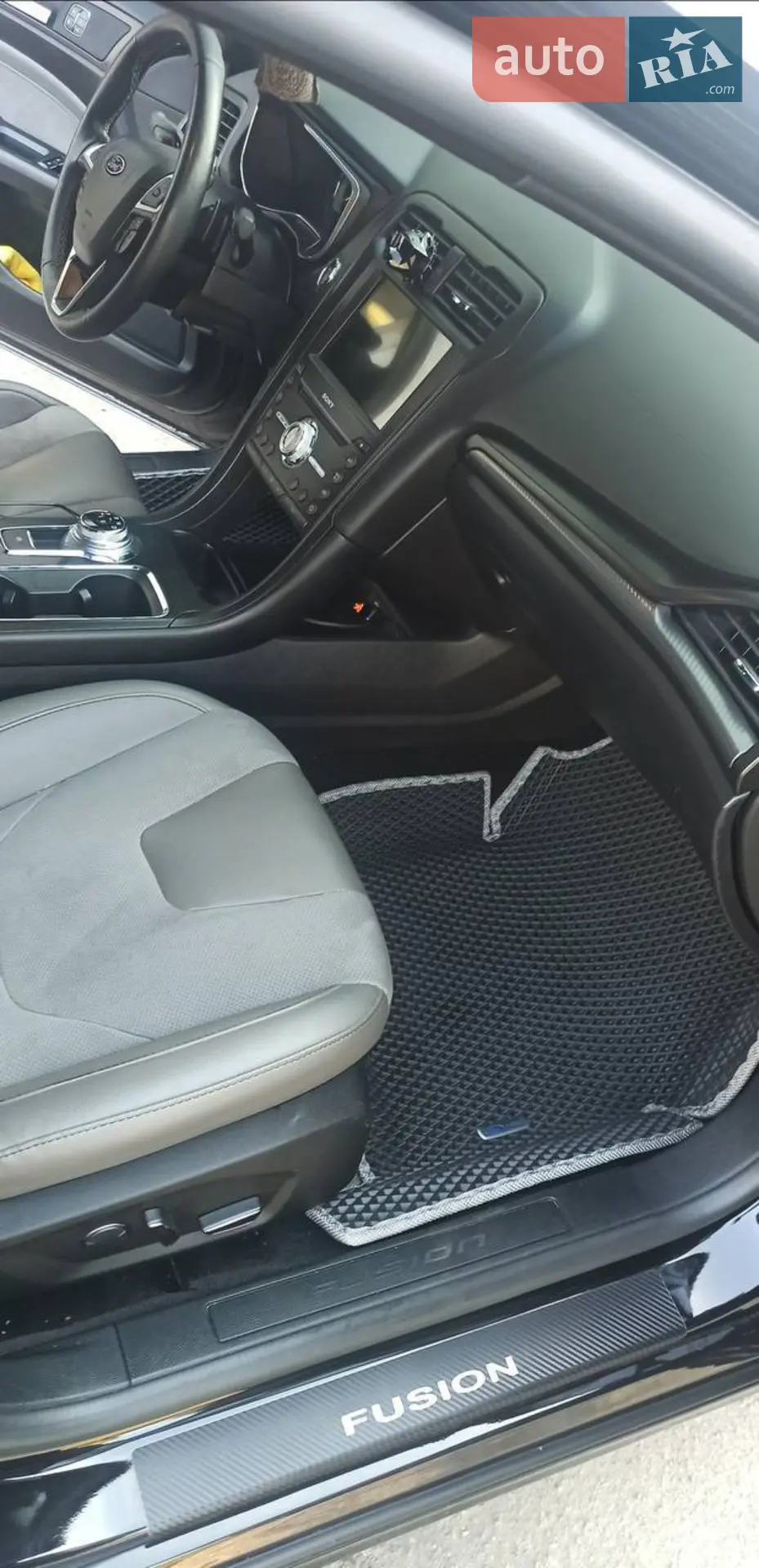 2017 Ford Fusion - мініатюра 19
