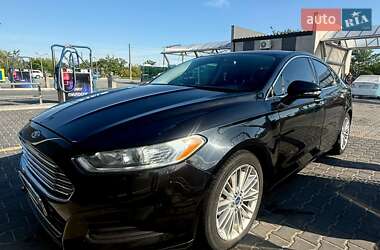 Седан Ford Fusion 2014 в 