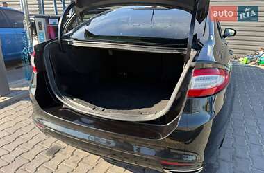 Седан Ford Fusion 2014 в 