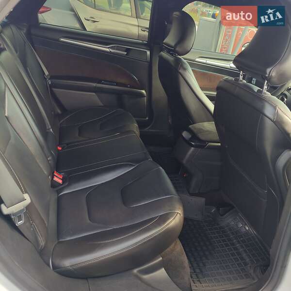 Седан Ford Fusion 2014 в Киеве