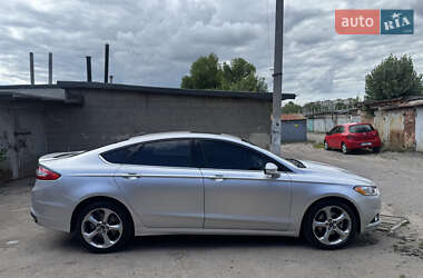 Седан Ford Fusion 2014 в 
