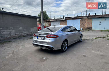 Седан Ford Fusion 2014 в 