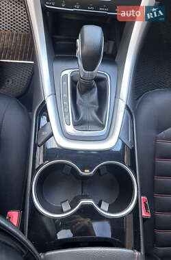 Седан Ford Fusion 2014 в 