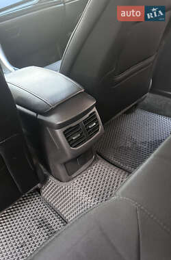 Седан Ford Fusion 2014 в 