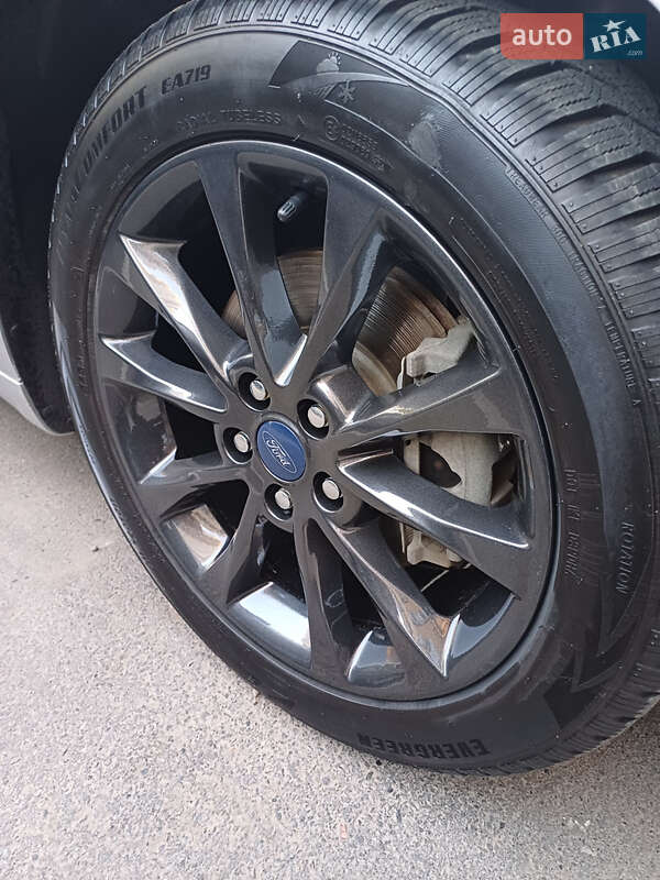 Седан Ford Fusion 2016 в Одессе