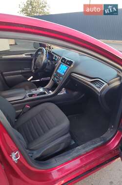 Седан Ford Fusion 2019 в 