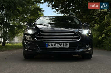 Седан Ford Fusion 2015 в 