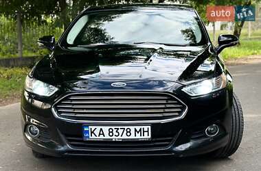 Седан Ford Fusion 2015 в 