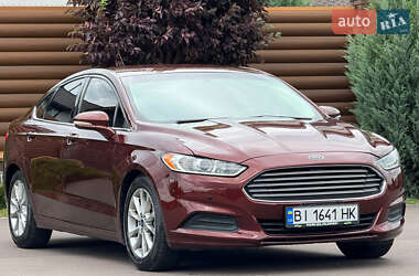 Седан Ford Fusion 2015 в 