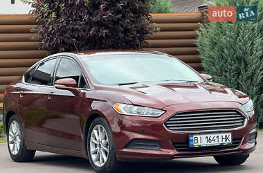 Седан Ford Fusion 2015 в 
