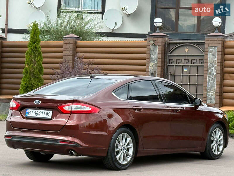Седан Ford Fusion 2015 в Києві