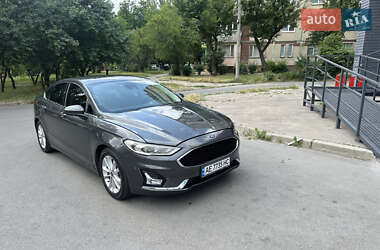 Седан Ford Fusion 2019 в 