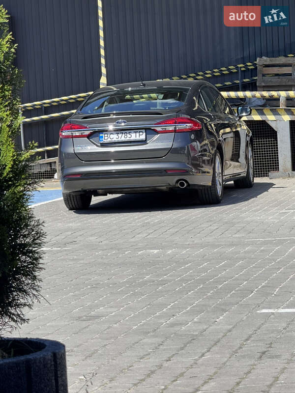 Ford Fusion 2016