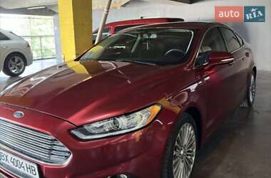 Седан Ford Fusion 2015 в 