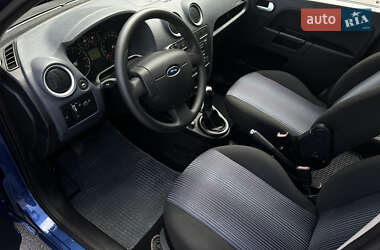 Хэтчбек Ford Fusion 2007 в 