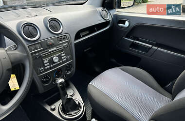 Хэтчбек Ford Fusion 2007 в 