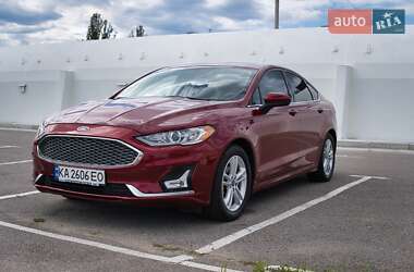 Седан Ford Fusion 2018 в Киеве