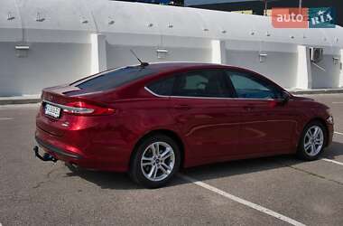 Седан Ford Fusion 2018 в 