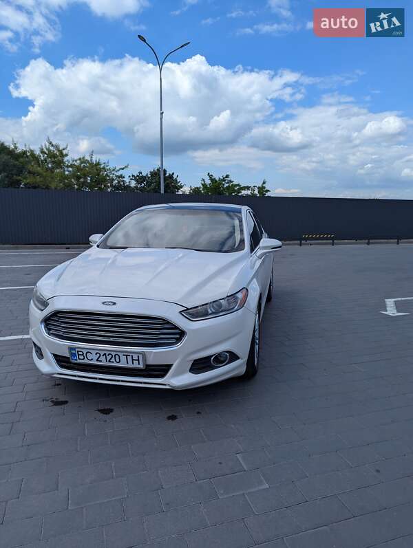 Седан Ford Fusion 2015 в Шептицькому