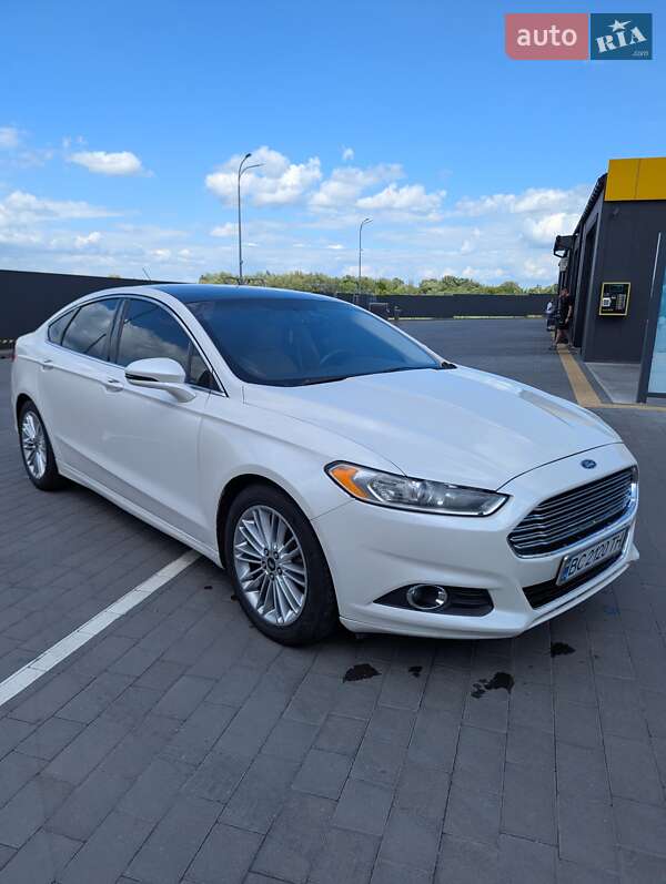 Седан Ford Fusion 2015 в Шептицькому