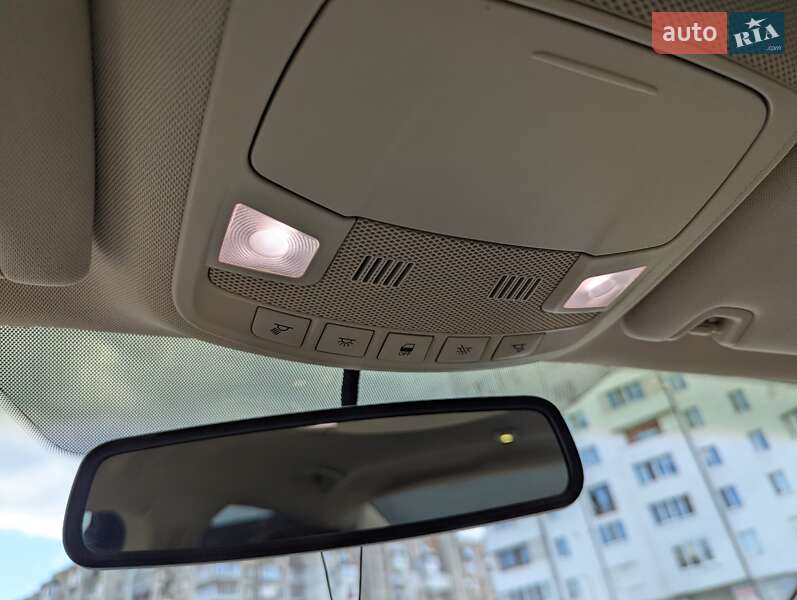Седан Ford Fusion 2015 в Шептицькому
