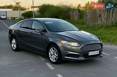 Седан Ford Fusion 2013 в 