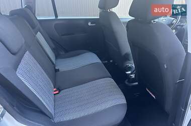 Хэтчбек Ford Fusion 2006 в 