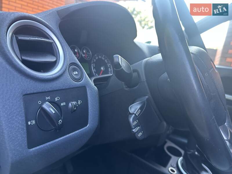 Хетчбек Ford Fusion 2006 в Коростені
