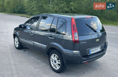 Хэтчбек Ford Fusion 2008 в 