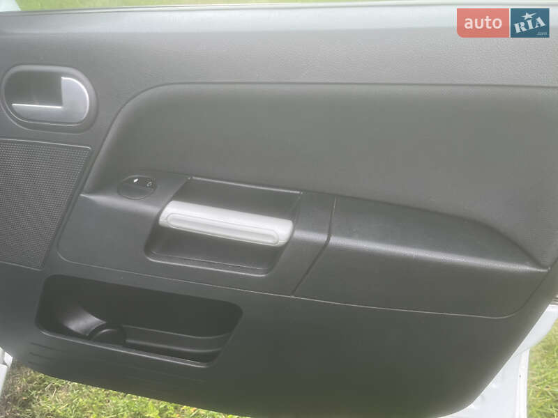 Хэтчбек Ford Fusion 2011 в Нежине