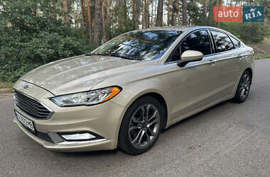 Седан Ford Fusion 2017 в 