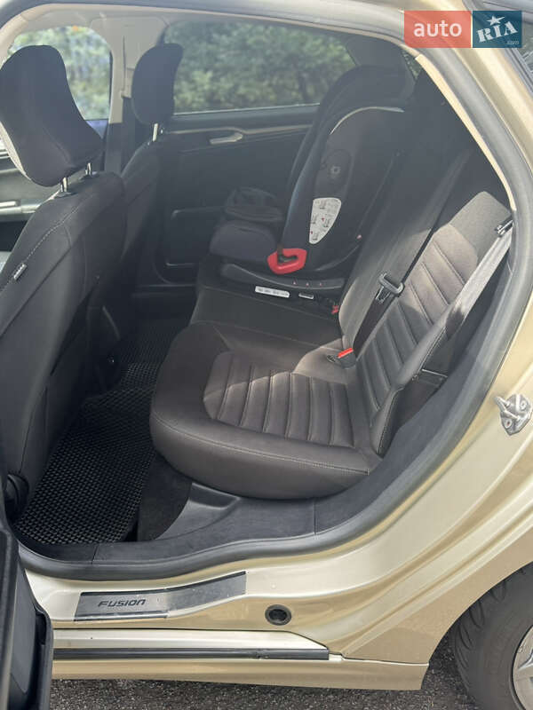 Седан Ford Fusion 2017 в Киеве