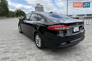 Седан Ford Fusion 2017 в 