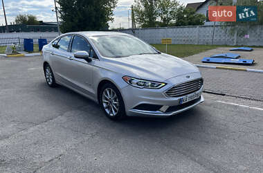 Седан Ford Fusion 2017 в 