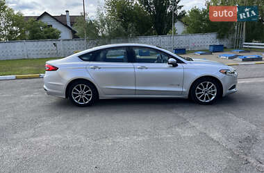 Седан Ford Fusion 2017 в 