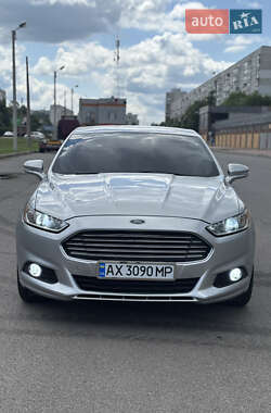 Седан Ford Fusion 2013 в 