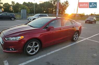 Седан Ford Fusion 2014 в 
