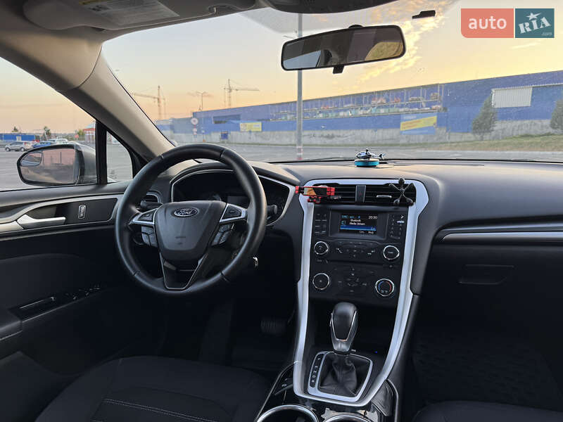 Седан Ford Fusion 2013 в Вінниці