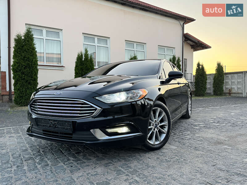 Седан Ford Fusion 2016 в 