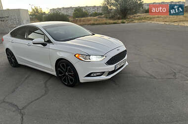 Седан Ford Fusion 2017 в 