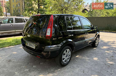 Хэтчбек Ford Fusion 2008 в 