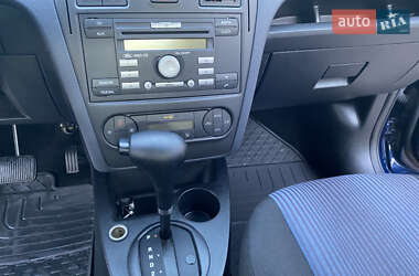 Хэтчбек Ford Fusion 2010 в 