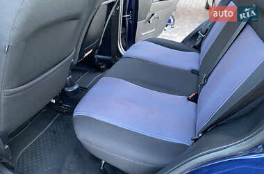 Хэтчбек Ford Fusion 2010 в 
