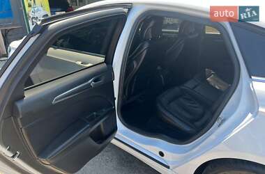 Седан Ford Fusion 2019 в 