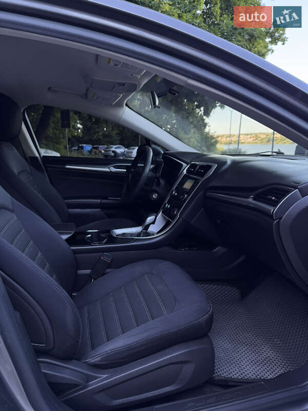Седан Ford Fusion 2013 в Тернополе