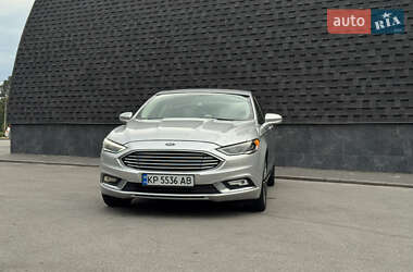 Седан Ford Fusion 2016 в 