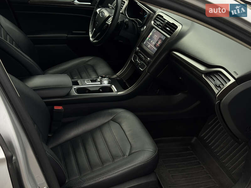 Седан Ford Fusion 2016 в Запоріжжі